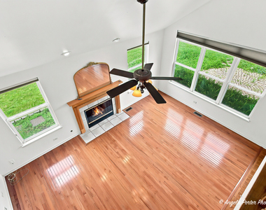 10570 Wing Pointe Drive - Photo Thumbnail 14