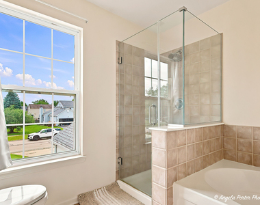 10570 Wing Pointe Drive - Photo Thumbnail 23