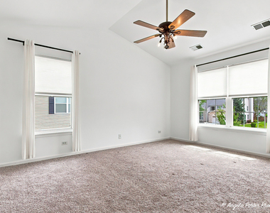 10570 Wing Pointe Drive - Photo Thumbnail 19
