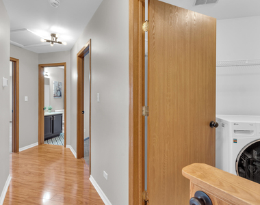 239 Camel Bend Court - Photo Thumbnail 11