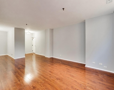 740 S Federal Street - Photo Thumbnail 10