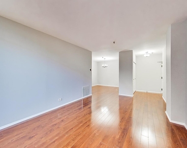 740 S Federal Street - Photo Thumbnail 9