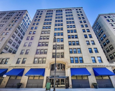 740 S Federal Street - Photo Thumbnail 4
