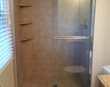 3402 Winnetka Road - Photo Thumbnail 12