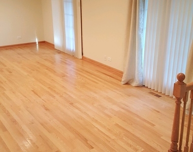 3402 Winnetka Road - Photo Thumbnail 2