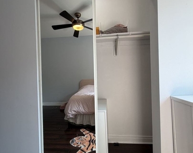 906 W Sunnyside Avenue - Photo Thumbnail 11