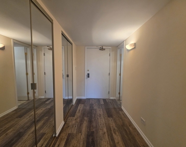 375 Plum Creek Drive - Photo Thumbnail 6