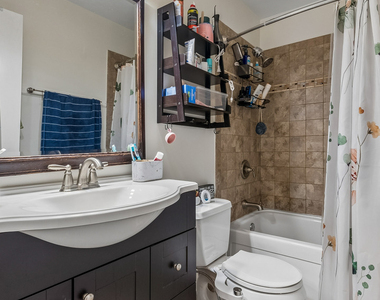 298 Danbury Drive - Photo Thumbnail 5
