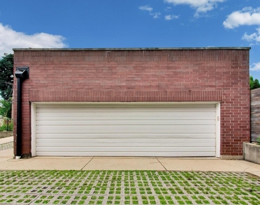 421 S Ridgeland Avenue - Photo Thumbnail 16