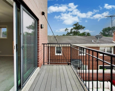 421 S Ridgeland Avenue - Photo Thumbnail 11