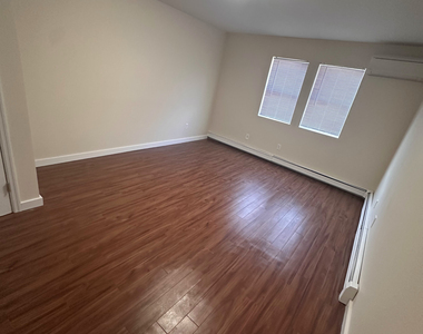 222-30 100th Avenue - Photo Thumbnail 2