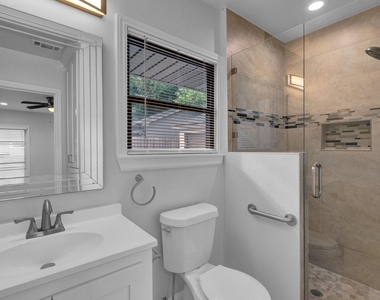3327 Wentworth Street - Photo Thumbnail 19