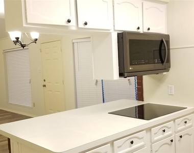 8807 Leader Street - Photo Thumbnail 9