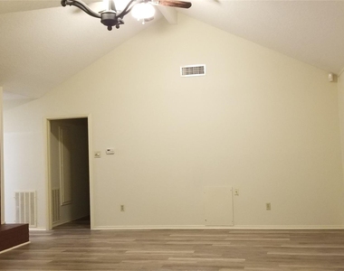 8807 Leader Street - Photo Thumbnail 4