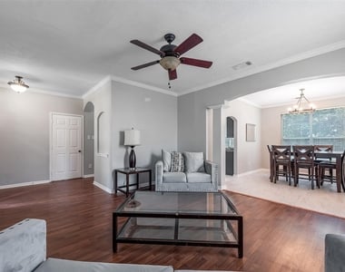 3306 Autumn Forest Drive - Photo Thumbnail 3