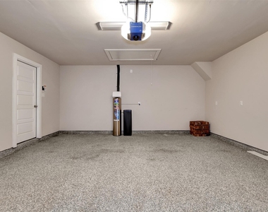 6419 Purple Wreath Way - Photo Thumbnail 32