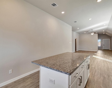 6419 Purple Wreath Way - Photo Thumbnail 17