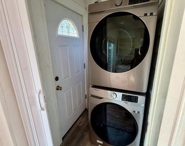 428 10th Avenue North - Photo Thumbnail 4