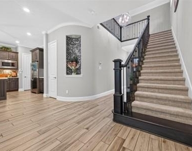 51 Banbury Court - Photo Thumbnail 5
