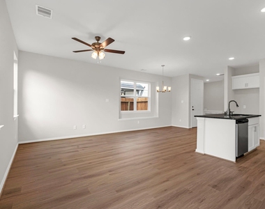 27839 Western Creek Ct - Photo Thumbnail 6