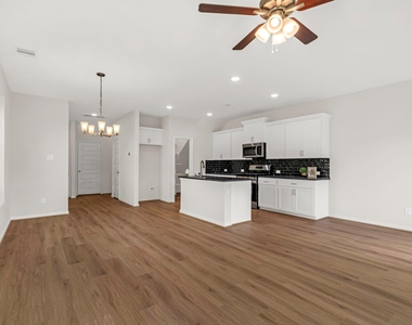 27839 Western Creek Ct - Photo Thumbnail 7