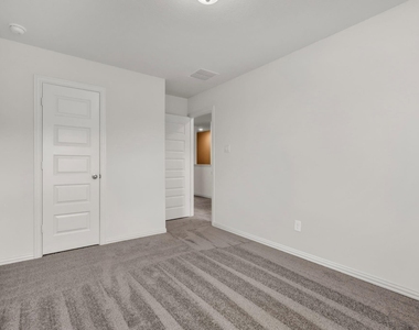 27839 Western Creek Ct - Photo Thumbnail 16