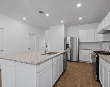 906 Golden Willow - Photo Thumbnail 8