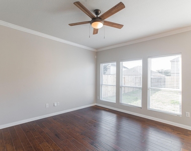 22519 Goss Spring Court - Photo Thumbnail 9