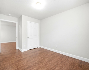 11723 Greenmesa Drive - Photo Thumbnail 17