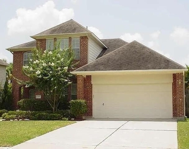 635 Presley Way - Photo Thumbnail 2