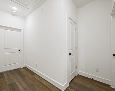 6538 Goldspier Dr - Photo Thumbnail 15