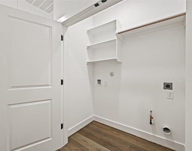 6538 Goldspier Dr - Photo Thumbnail 22
