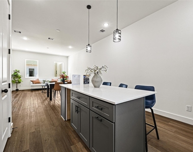 6538 Goldspier Dr - Photo Thumbnail 12