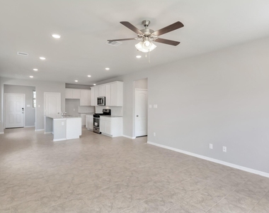 25727 Boxwood Hedge Ln - Photo Thumbnail 4