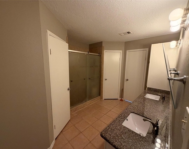 3227 Glade Springs Drive - Photo Thumbnail 21
