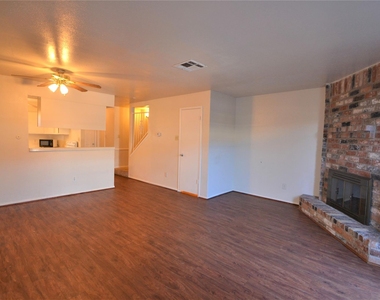 9200 W Bellfort Avenue - Photo Thumbnail 10