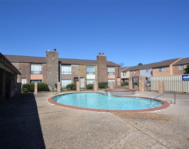 9200 W Bellfort Avenue - Photo Thumbnail 2