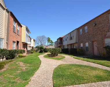 9200 W Bellfort Avenue - Photo Thumbnail 43
