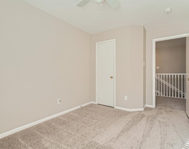 11010 Walkup Way - Photo Thumbnail 16