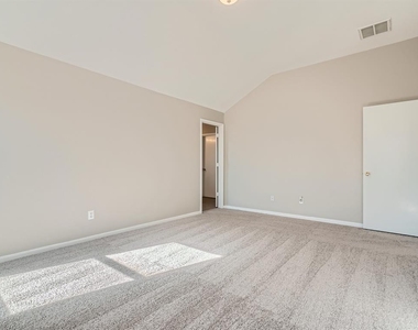 11010 Walkup Way - Photo Thumbnail 12