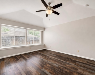 12710 Fenimore Court - Photo Thumbnail 9