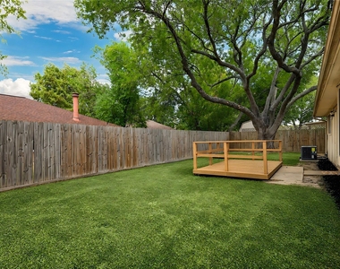 12710 Fenimore Court - Photo Thumbnail 14