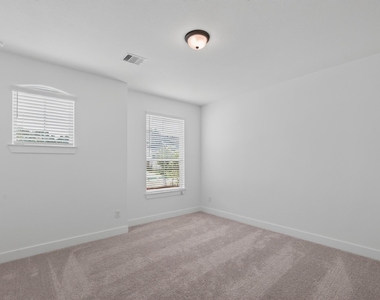 9745 Roaring River Falls - Photo Thumbnail 28