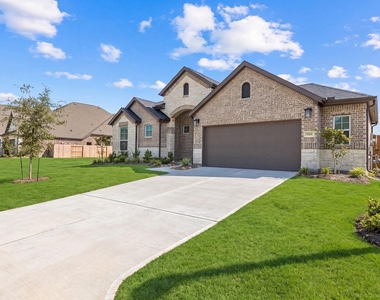 9745 Roaring River Falls - Photo Thumbnail 2