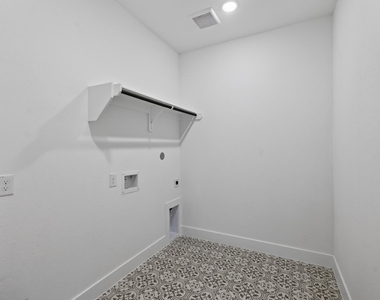 9745 Roaring River Falls - Photo Thumbnail 33