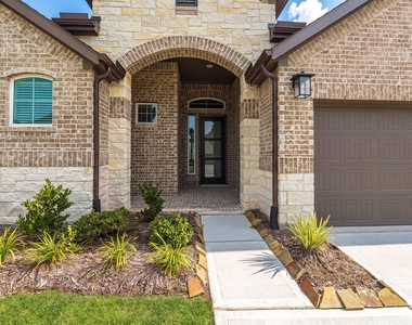 9745 Roaring River Falls - Photo Thumbnail 3