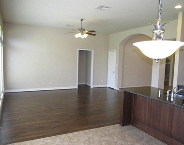 14104 Green Thicket Drive - Photo Thumbnail 20