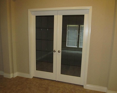 14104 Green Thicket Drive - Photo Thumbnail 7