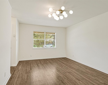 9524 Truscon Drive - Photo Thumbnail 6