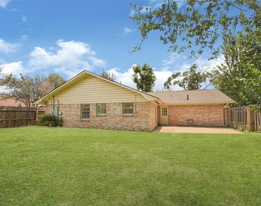 9524 Truscon Drive - Photo Thumbnail 26